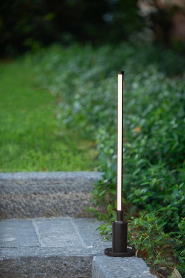 Lucide LORNEX - Tuinspot - LED - 1x6W 3000K - IP54 - Zwart - sfeer 1